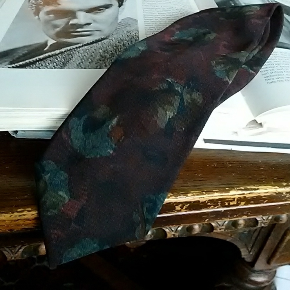 Cerruti 1881Silk Wool Blend Floral Necktie
